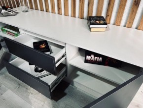 Тумба ТВ большая Парус (Белый/Графит) в Коротчаево - korotchaevo.mebel24.online | фото 3